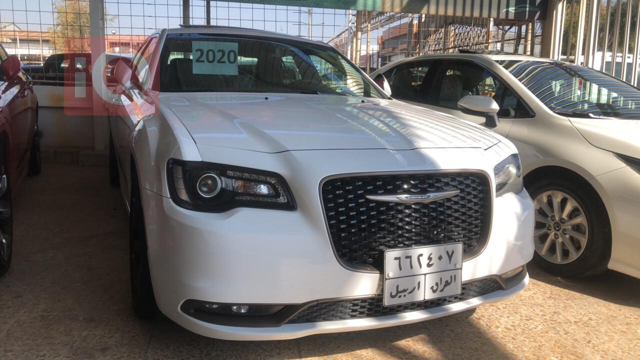 کرایسلەر 300